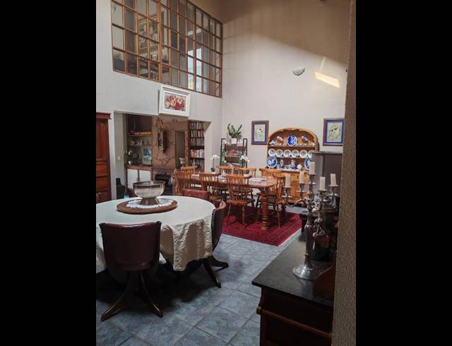 6 BEDROOM HOUSE FOR SALE IN SECUNDA